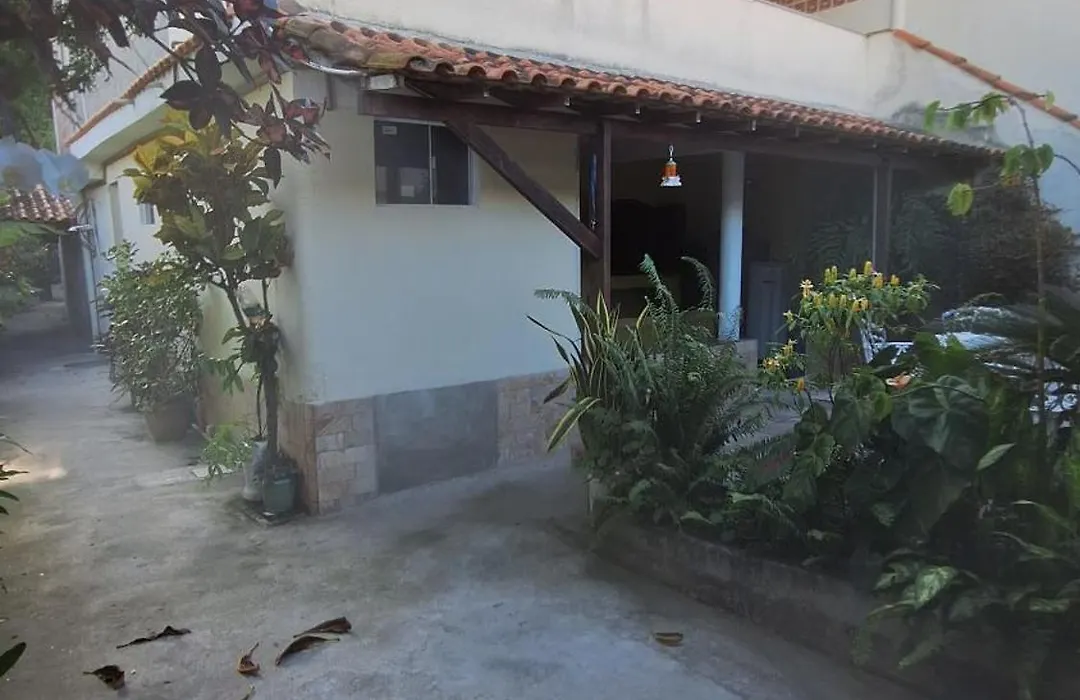 Casa com jardim-1